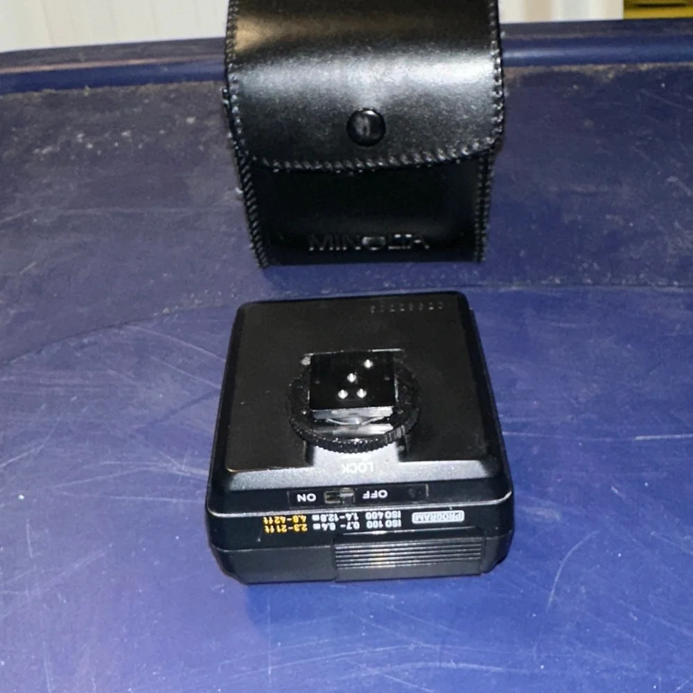 Minolta Maxxum 1800-AF Shoes Mount Flash with Case